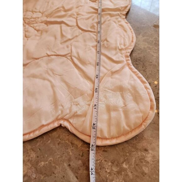 Vintage Precious Moments praying child pink viscose rayon baby blanket - Picture 6 of 7